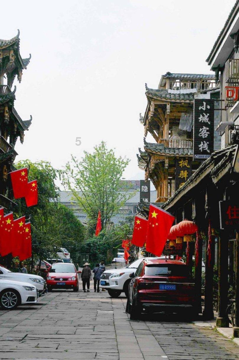 双人跨栏赛跑